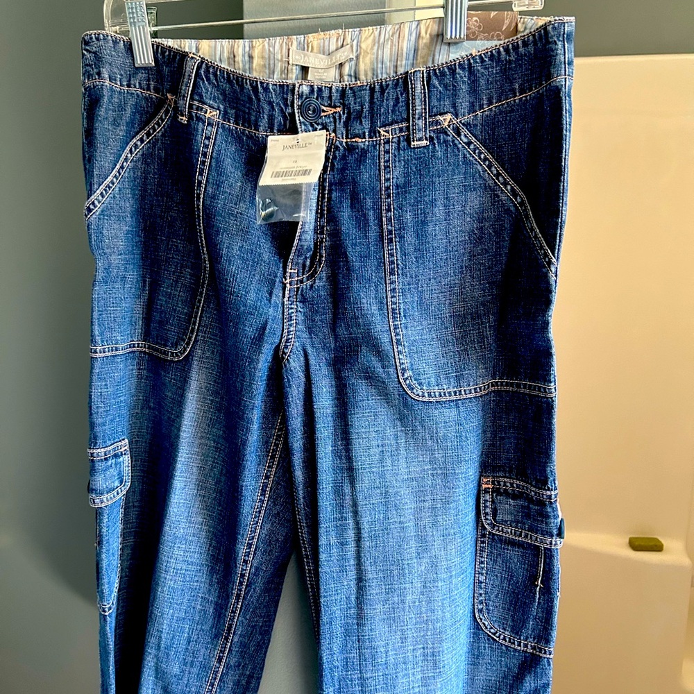 Cargo crop Jean- NWT